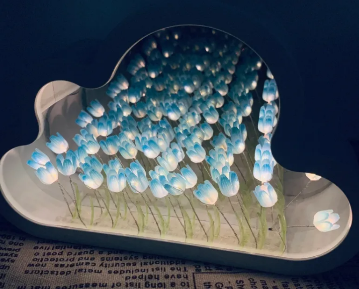 Handgemachter DIY Wolken-Tulpen-Spiegel Kleines Nachtlicht